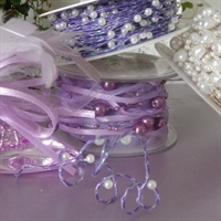 Lilla m/creme perleb�nd m/st�ltr�dseffekt